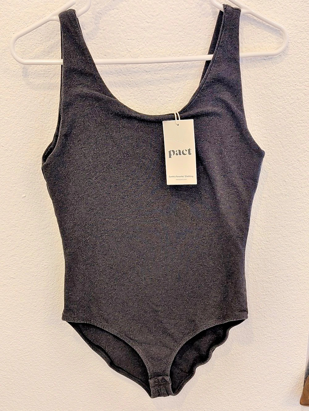 Pact Organic Cotton Scoop Neck Bodysuit Charcoal Melange Medium NWT